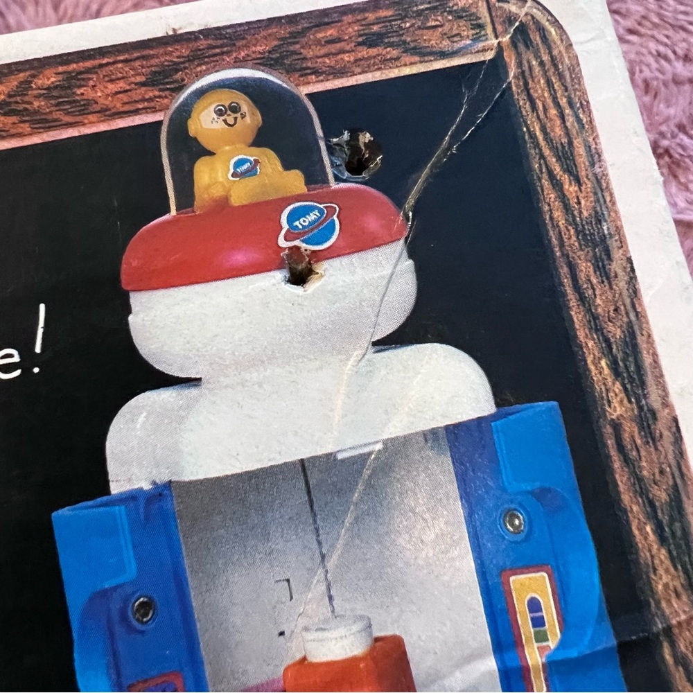 VINTAGE Tomy Small Stuff Space Shuttle 80s astronaut - Picture 6 of 17